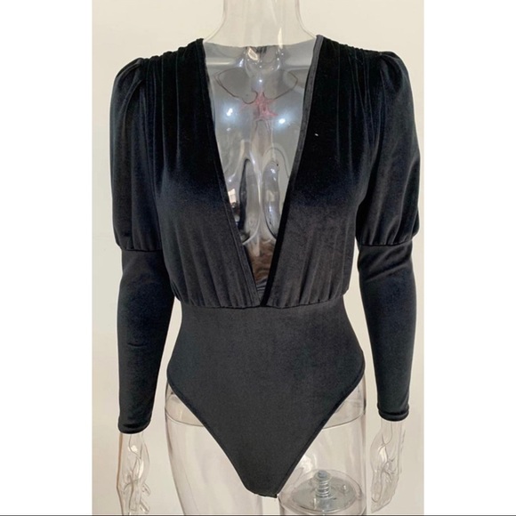 CLEARANCE 🥀 (Last Small) STRETCH VELVET BODYSUIT - Picture 3 of 5